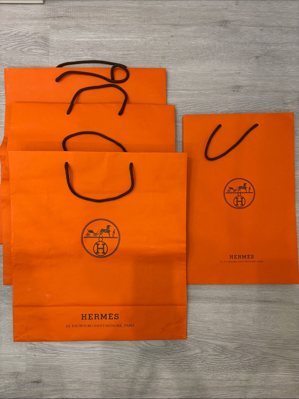 Hermès Orange Shopping Bags - Signature Logo - Set of 4